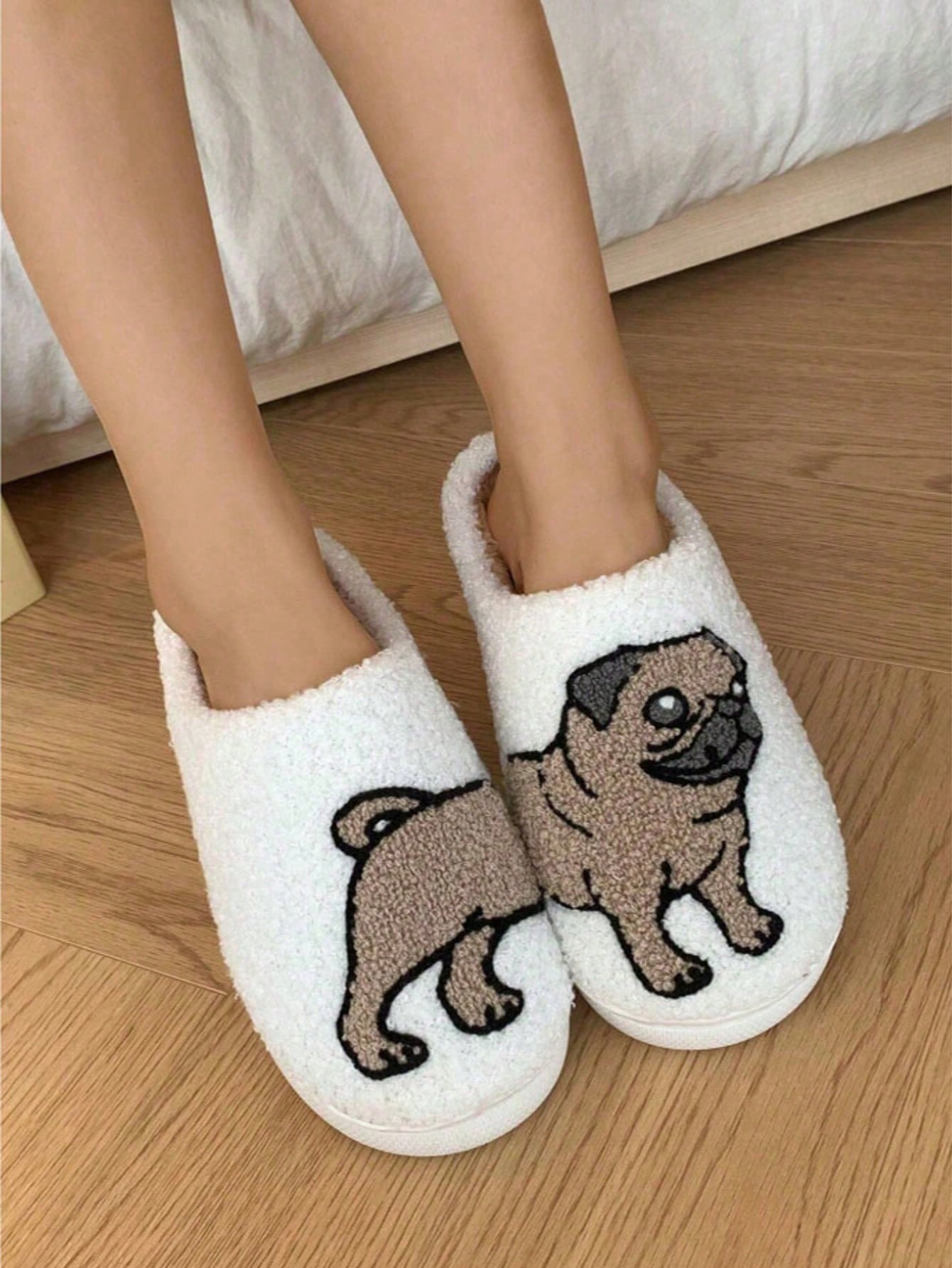 Couple Pug Embroidery Plush Sl - Embroidery Garments のレビューと価格
