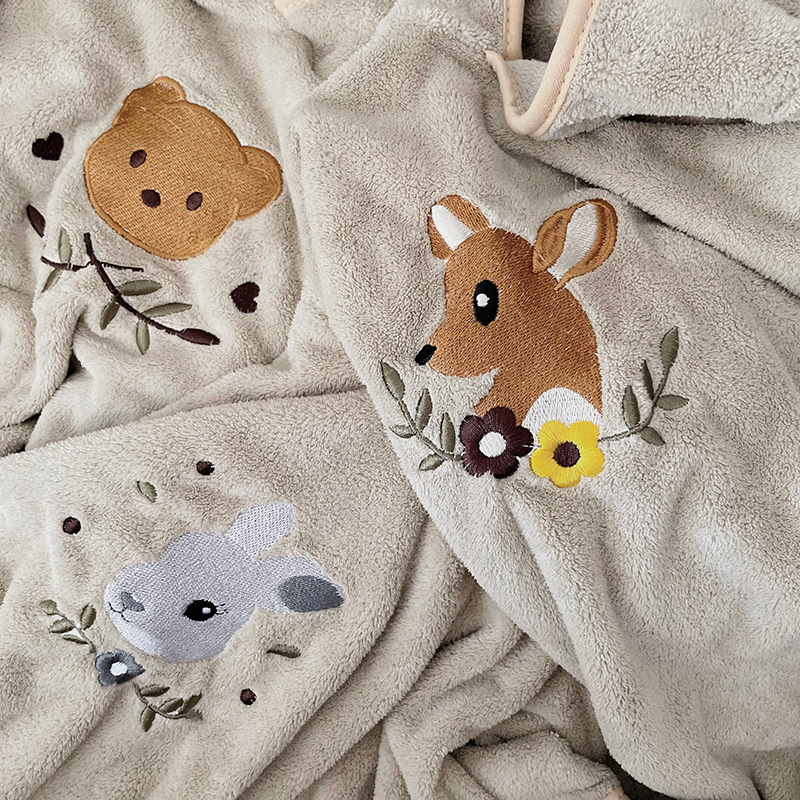 Children's Coral Fleece Cloaks - Embroidery Towel のレビューと価格