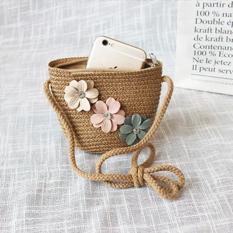 Children's Straw Crossbody Bag - Embroidery Love のレビューと価格