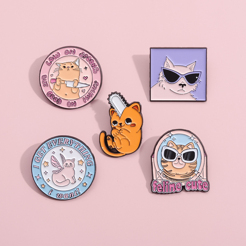 Cute Cat Brooch Cat Club Swan  - Embroidery Love のレビューと価格