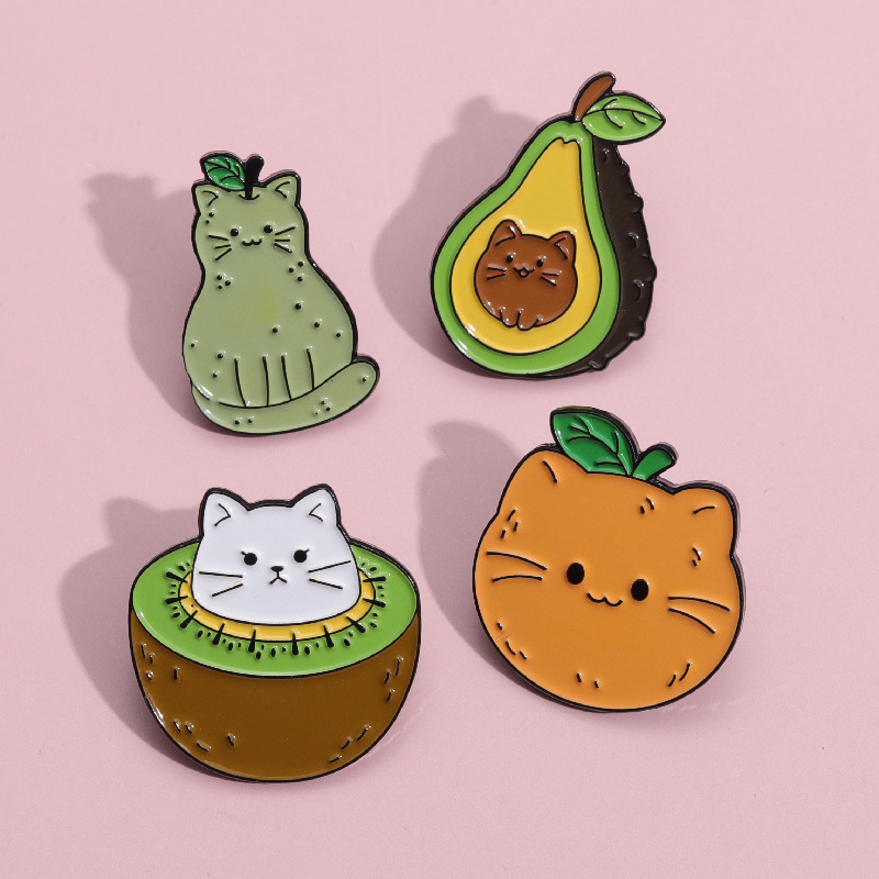 Cute Cat Brooch Cat Club Swan  - Embroidery Love のレビューと価格