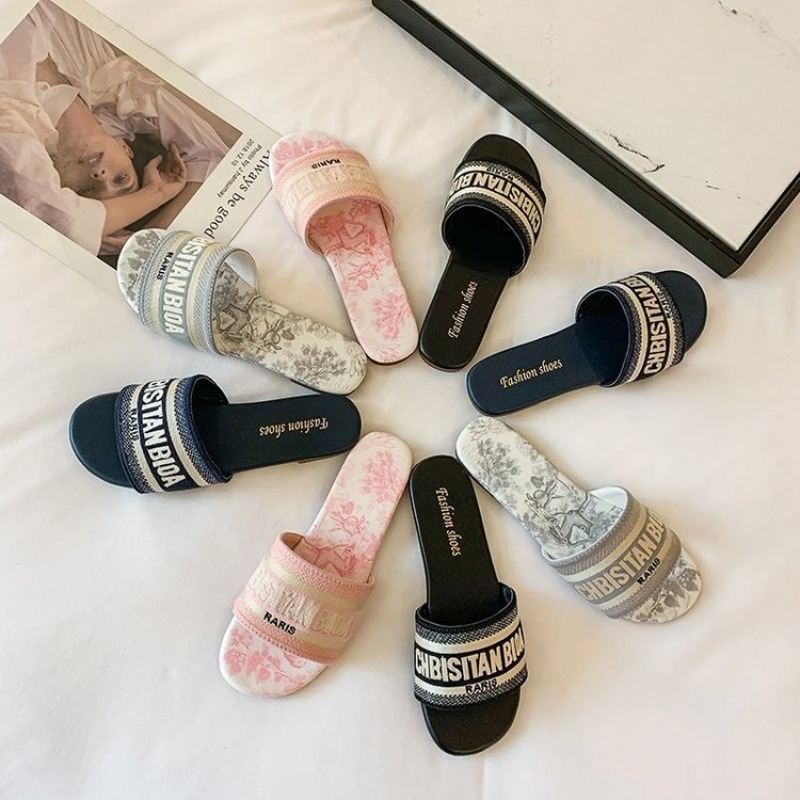 Women's Fashion Flat Slippers  - Embroidery Letter のレビューと価格