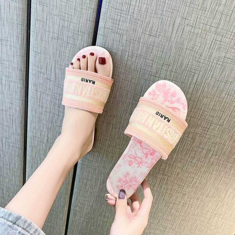 Women's Fashion Flat Slippers  - Embroidery Letter のレビューと価格
