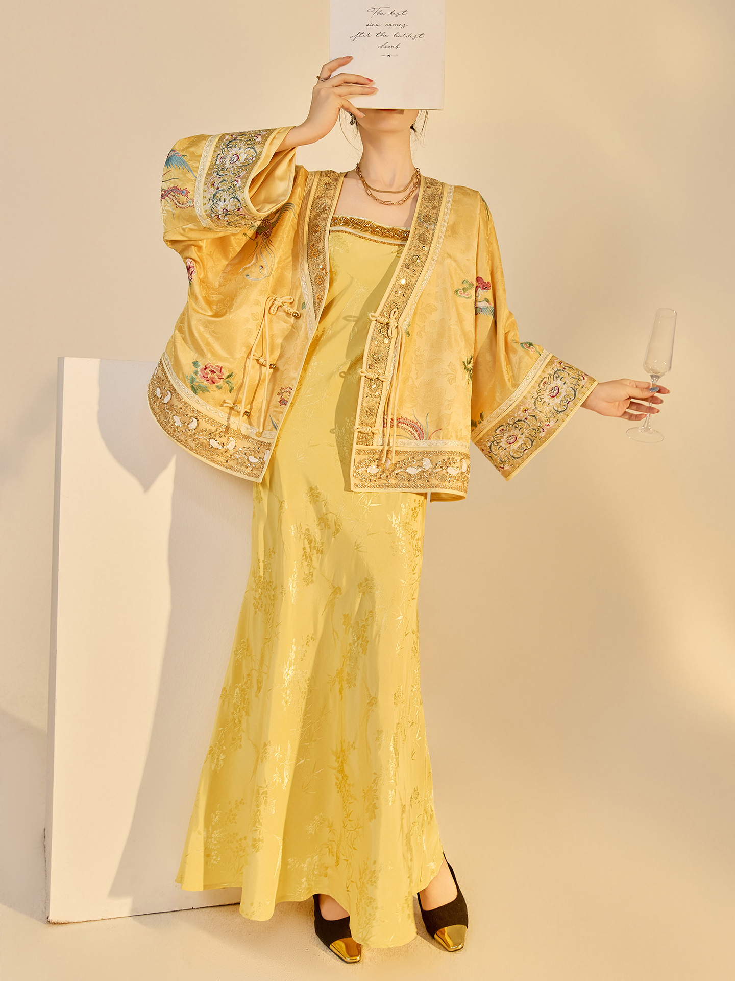 Autumn New Fashion V-neck High - Embroidery Knit のレビューと価格
