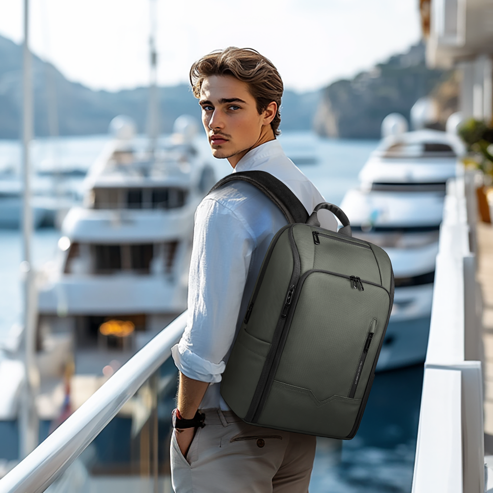 HK Business Men's Backpack 15. - Embroidery Computer のレビューと価格