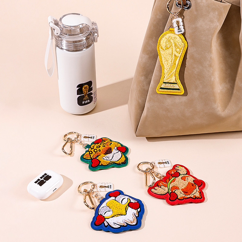 FIFA 2026 World Cup Trophy Key - Embroidery Towel のレビューと価格