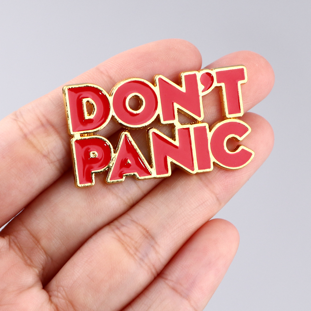 Vintage Enamel Pin Brooch Funn - Embroidery Textile のレビューと価格